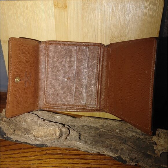 Louis Vuitton Monogram Canvas Trifold Wallet Elise Trifold Authenticated - Picture 2 of 16